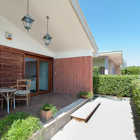 Holiday home Lina *